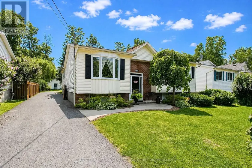 Detached at 3373 GROVE AVENUE N, Fort Erie