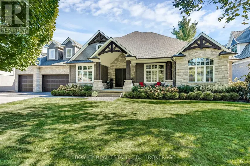 Detached at 94 TERRENCE PARK DRIVE, Hamilton