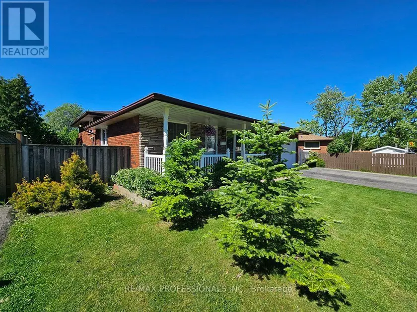 Detached at 7 BERKO AVENUE, Hamilton