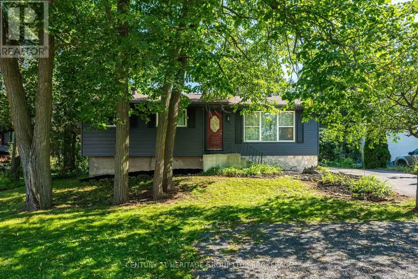 Detached at 925 WOODBINE ROAD, Kingston