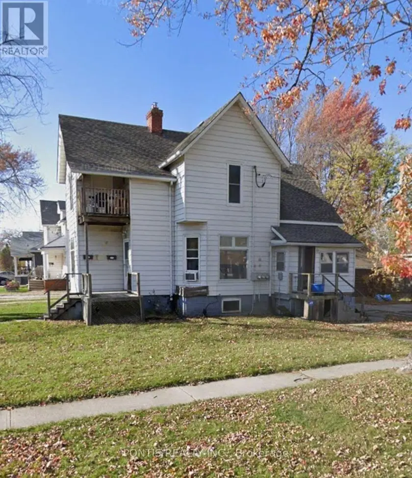 Detached at FIRST FLOOR - 452 CONFEDERATION STREET, Sarnia
