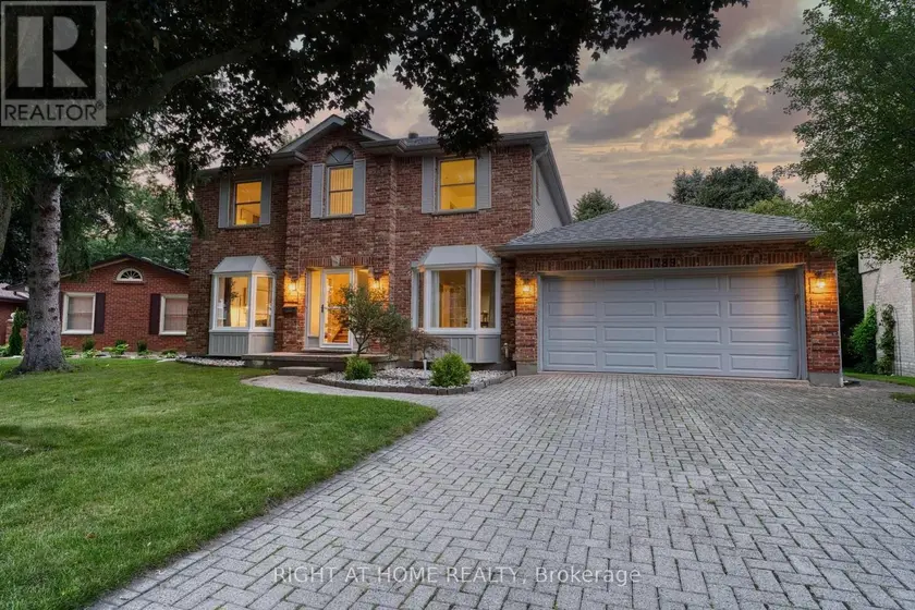 Detached at 1789 PHILLBROOK COURT, London North