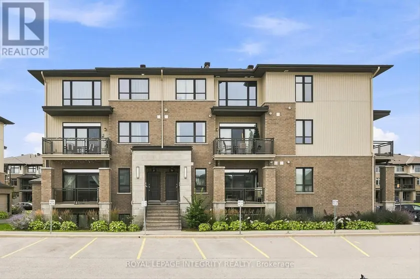 Townhouse at 41 CARABINER PRIVATE, Ottawa