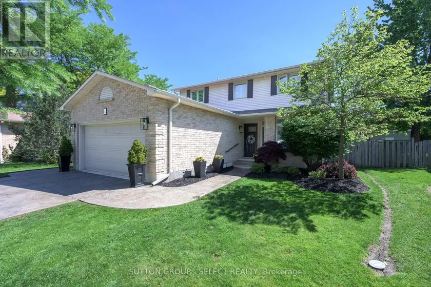 Detached at 12 BANTING CRESCENT, London North