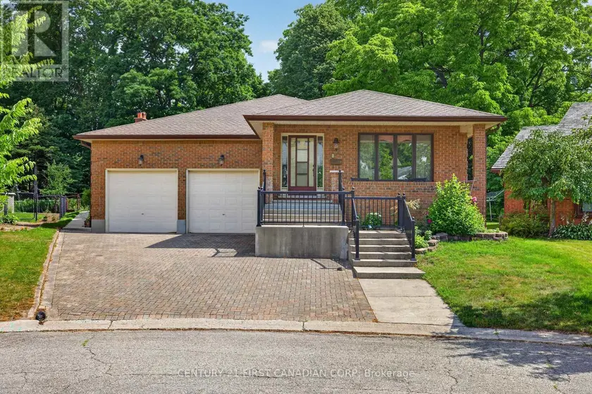 Detached at 27 STIRRUP COURT, London North