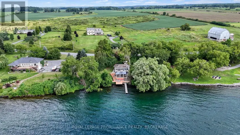 Detached at 790 HOWE ISLAND DRIVE, Frontenac Islands (Howe Island)