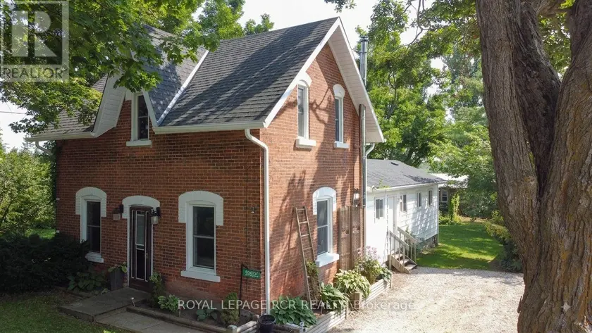 Detached at 598323 2ND LINE W, Mulmur