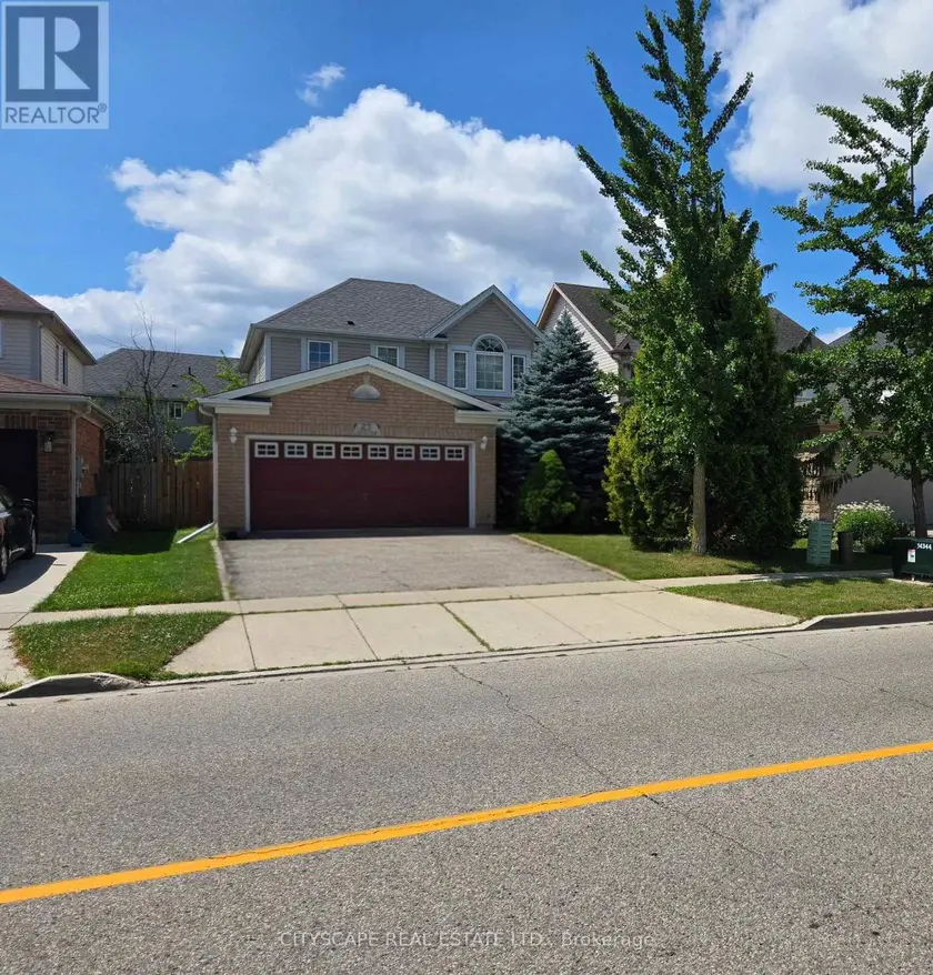 Detached at 27 ADLER DRIVE S, Cambridge