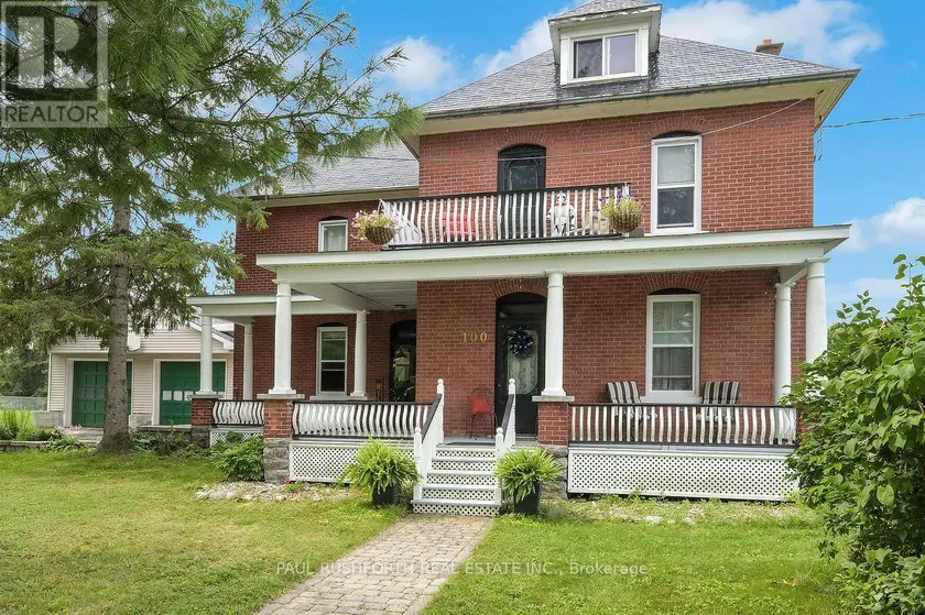 Detached at 100 POOLE STREET, McNab/Braeside