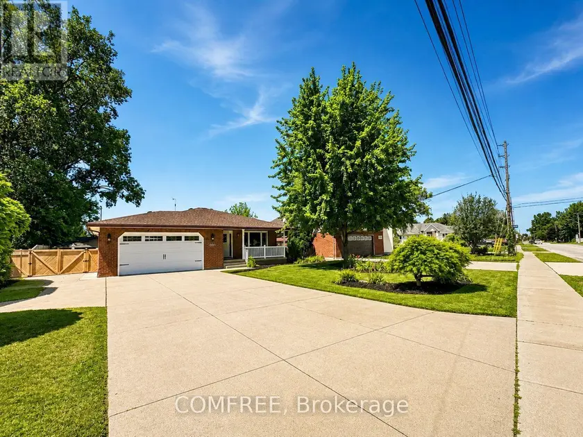 Detached at 6310 MATCHETTE ROAD, LaSalle