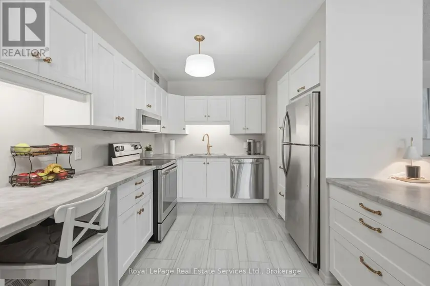 Apartment at 102 - 15 TOWERING HEIGHTS BOULEVARD, St. Catharines