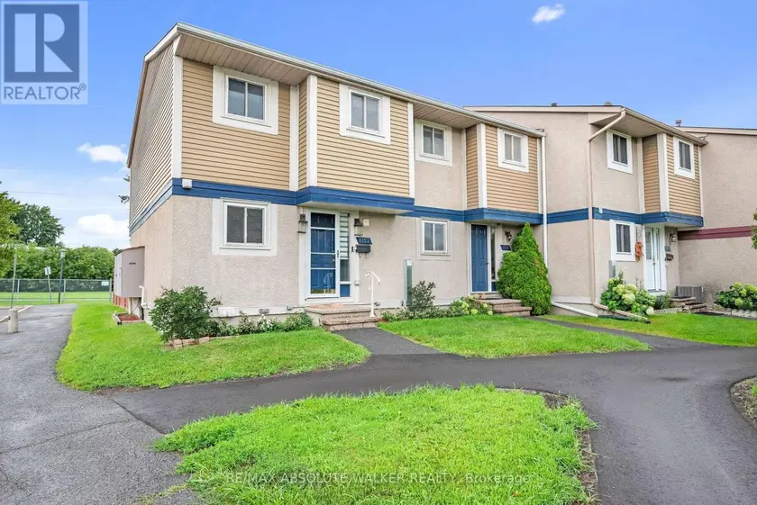 Townhouse at 1752 STONEHENGE CRESCENT, Ottawa