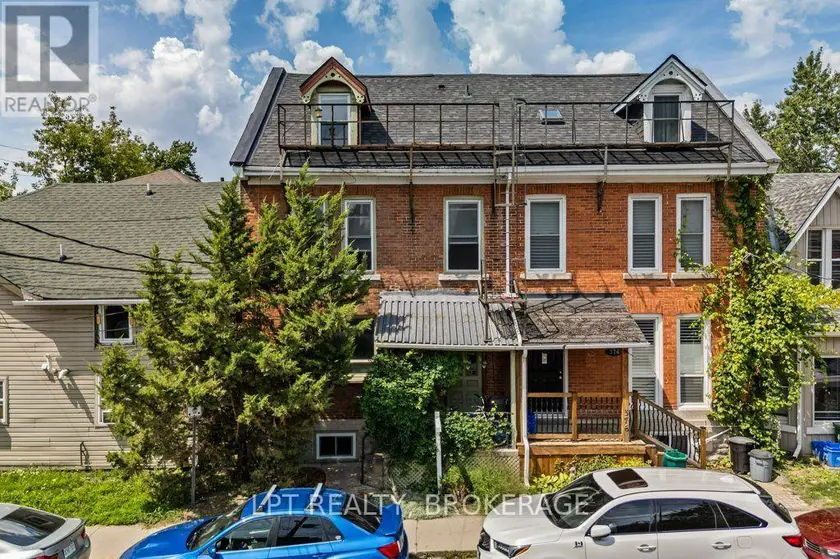 Multiplex at 374 BARRIE STREET, Kingston