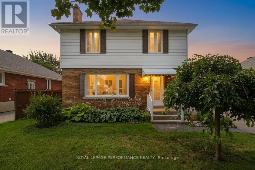 Detached at 550 WOLFFDALE CRESCENT, Ottawa