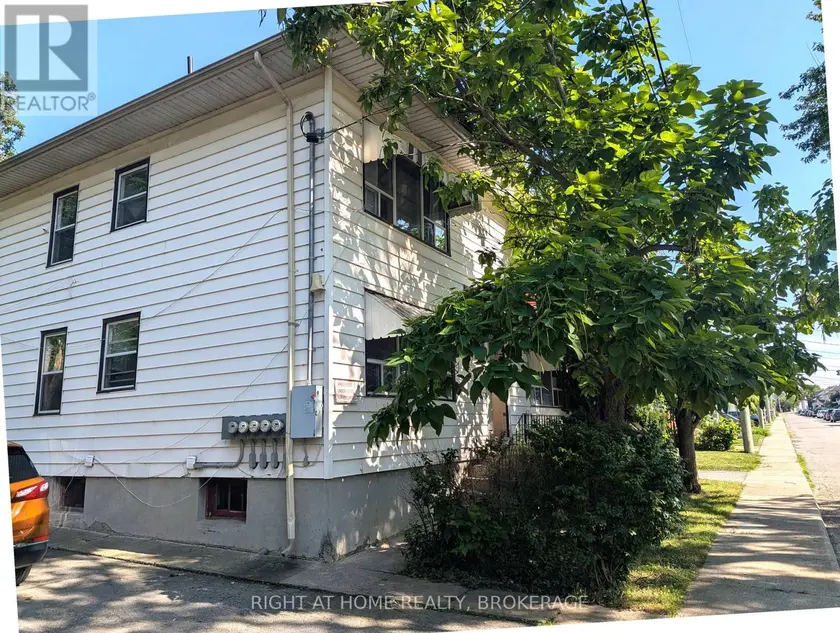 Multiplex at 2 - 60 RICHMOND AVENUE, St. Catharines