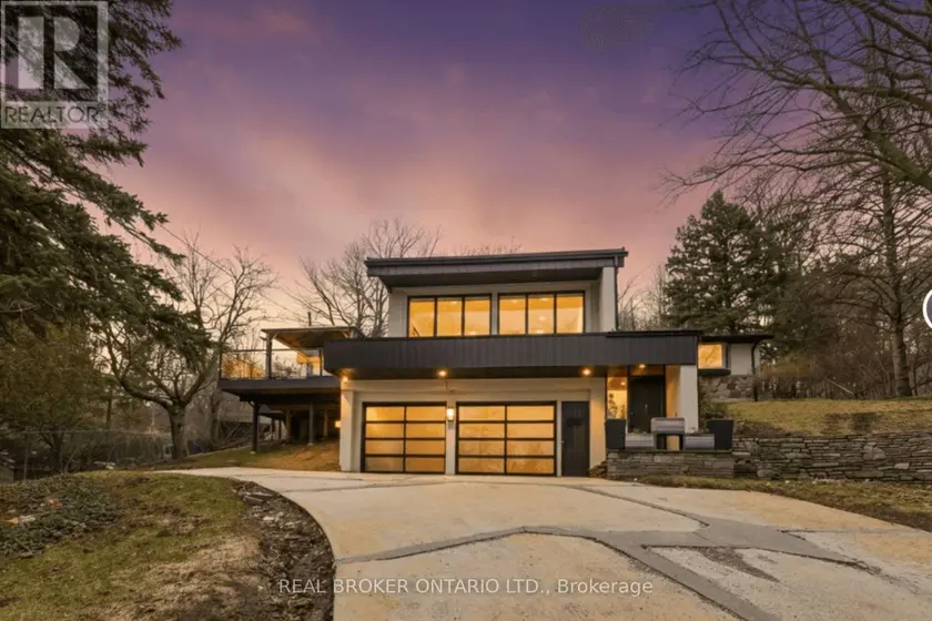 Detached at 3 CHICOPEE TERRACE, Kitchener