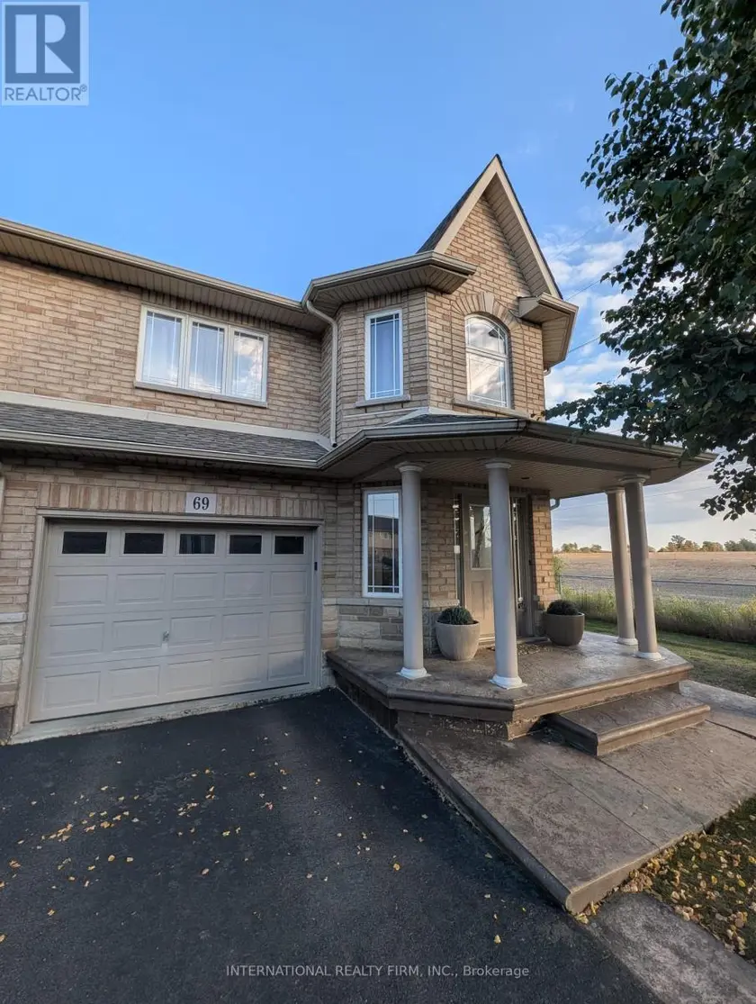 Townhouse at 69 PERIWINKLE DRIVE, Hamilton