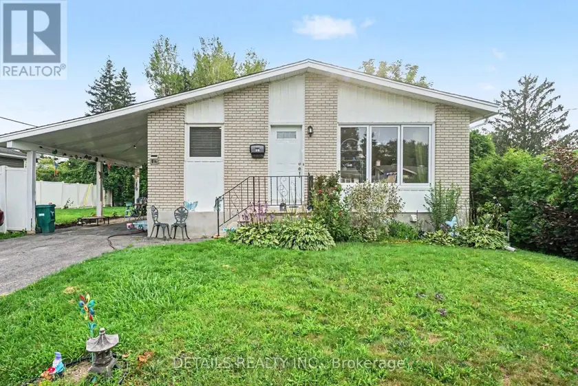 Detached at 816 WILLOW AVENUE, Ottawa