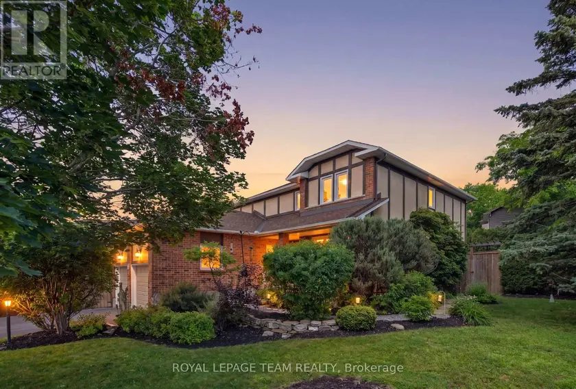 Detached at 11 FESSENDEN WAY, Ottawa