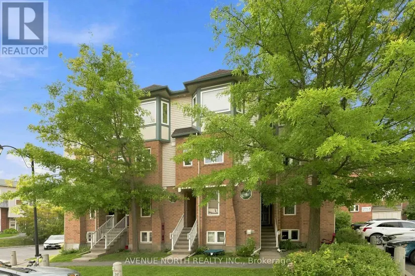 Townhouse at 125 TALL PINES PRIVATE, Ottawa