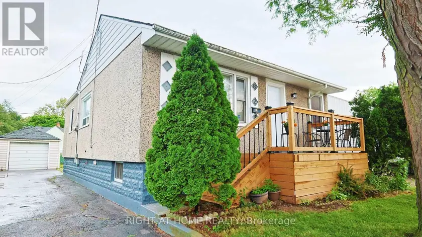 Detached at 82 NORMANHURST AVENUE, Hamilton