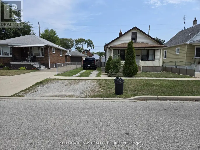 Detached at 1868 ALBERT ROAD, Windsor