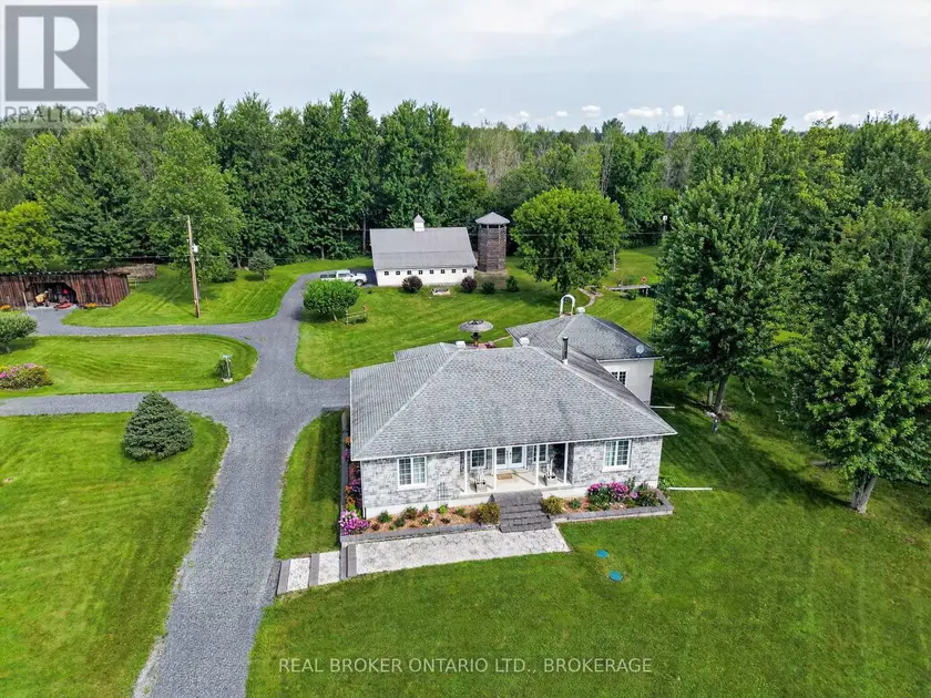 Detached at 18523 KENYON CONC RD 1 ROAD, North Glengarry