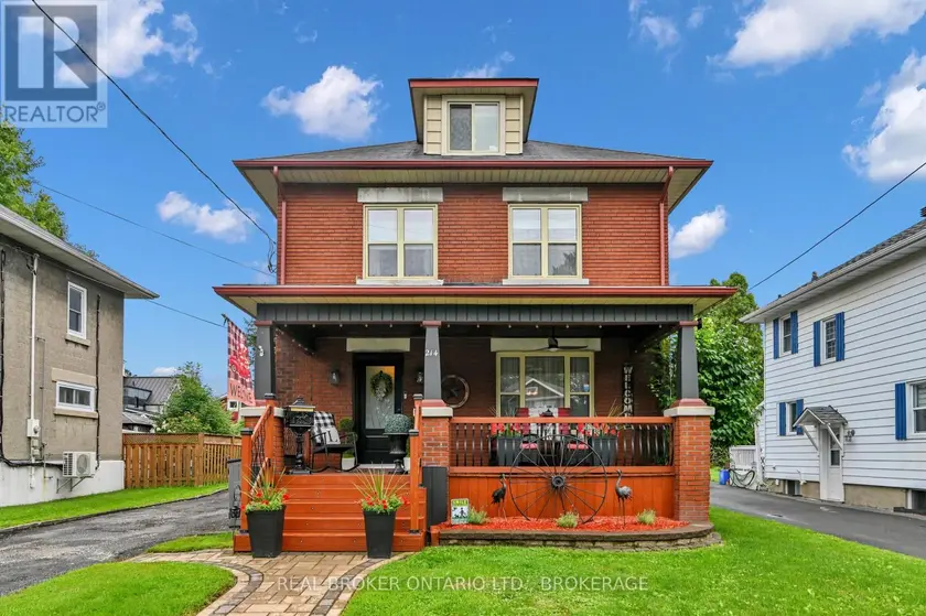 Detached at 214 FOURTH STREET W, Cornwall