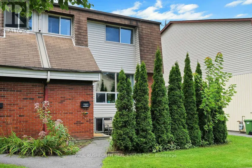 Townhouse at D - 5 SONNET CRESCENT, Ottawa