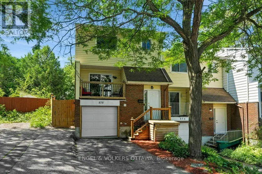 Townhouse at 878 GRENON AVENUE, Ottawa