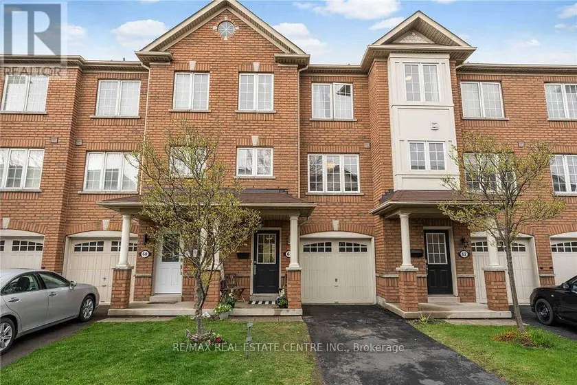 Townhouse at 61 - 470 BEACH BOULEVARD, Hamilton