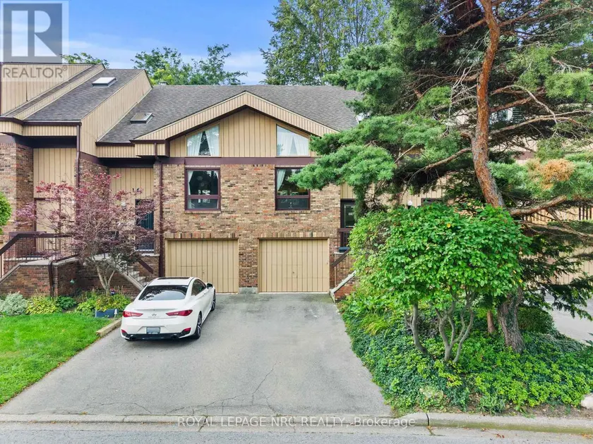 Townhouse at 15 - 178 SCOTT STREET, St. Catharines