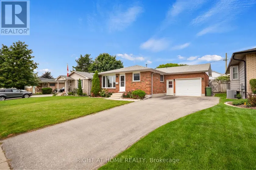 Detached at 7 RAVEN AVENUE, St. Thomas
