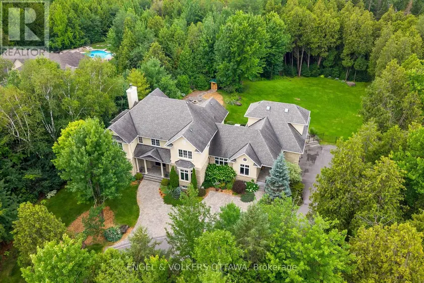 Detached at 1408 BLACKHORSE COURT, Ottawa