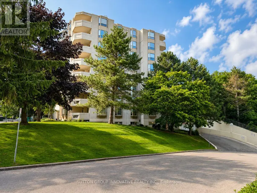 Apartment at 507 - 8 VILLAGE GREEN BOULEVARD, Hamilton