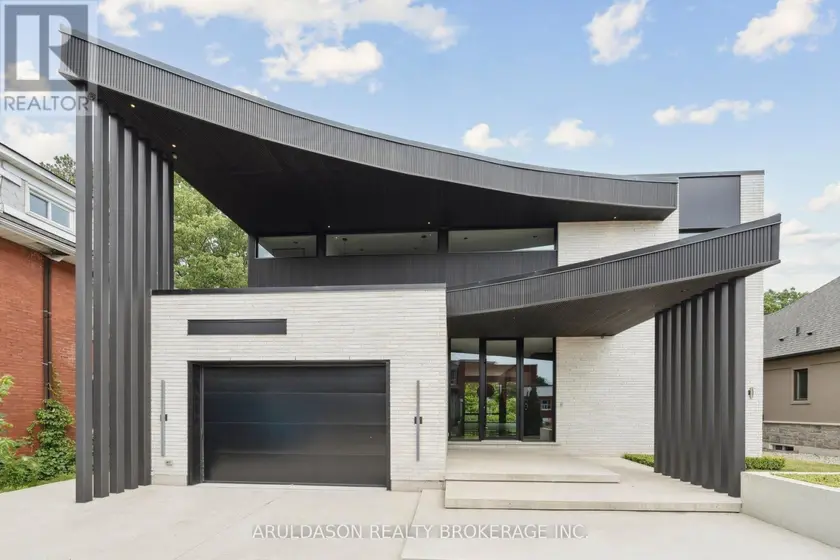 Detached at 1135 BALFOUR STREET, Pelham