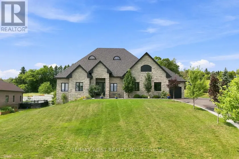 Detached at 9450 WELLINGTON ROAD 124, Erin