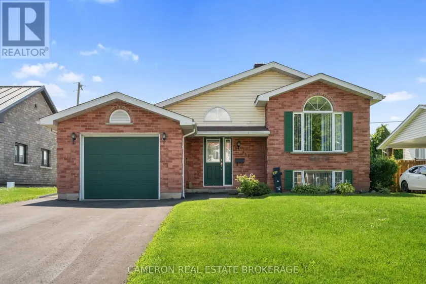 Detached at 533 JASE STREET, Cornwall