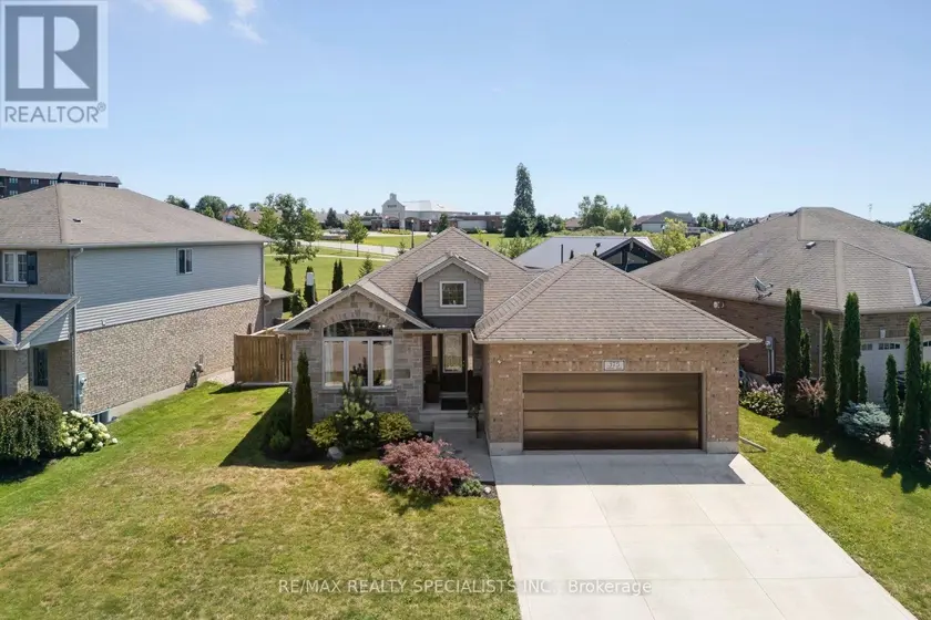 Detached at 375 FAIRWAY ROAD, Woodstock
