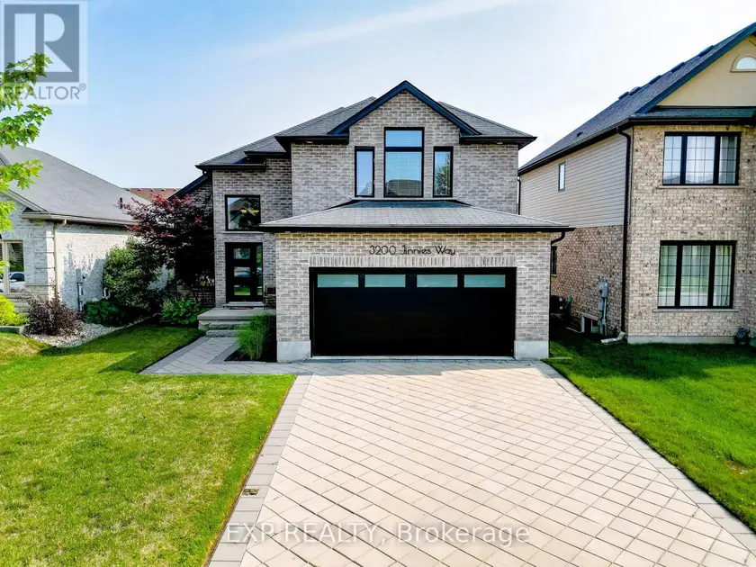 Detached at 3200 JINNIES WAY, London South