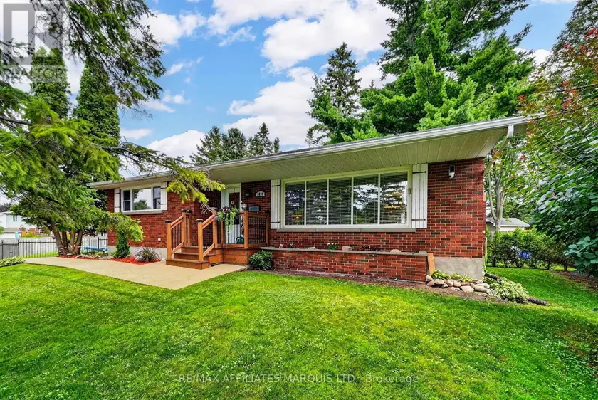 Detached at 1635 BROOKDALE AVENUE, Cornwall