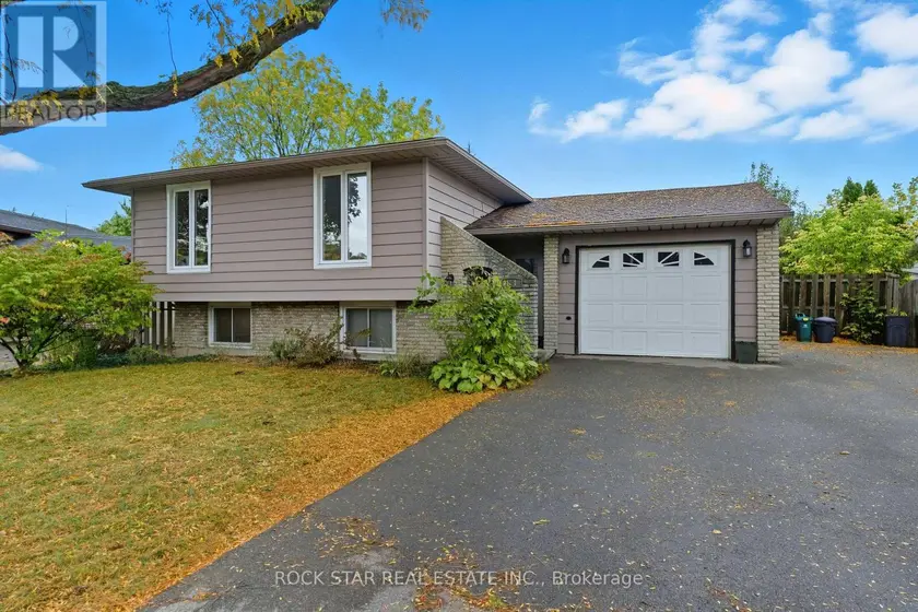 Detached at BSMT - 111 BRITTEN CLOSE, Hamilton