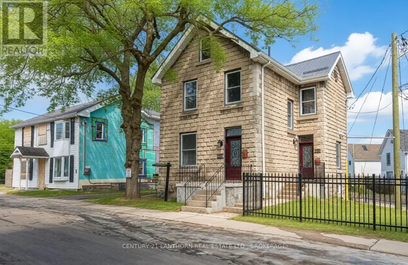 Detached at 1 - 45 CHESTNUT STREET, Kingston