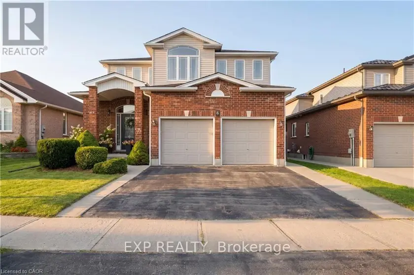 Detached at 6 COUNTRY CLAIR STREET, Kitchener