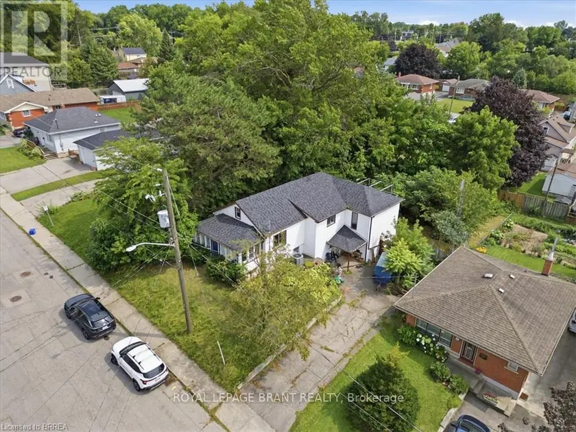 Detached at 367 NELSON STREET, Brantford