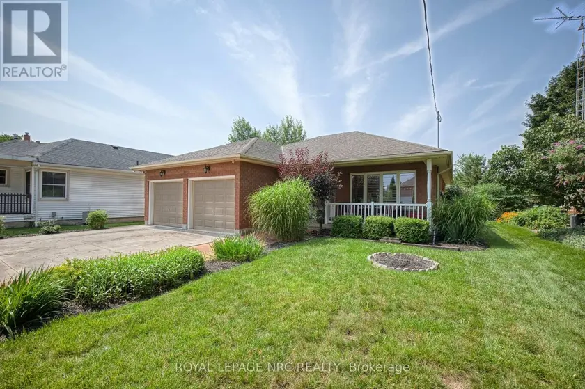 Detached at 173 FIRST STREET LOUTH STREET, St. Catharines