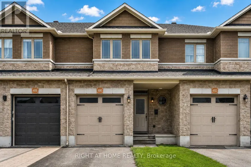 Townhouse at 490 BARRICK HILL ROAD, Ottawa
