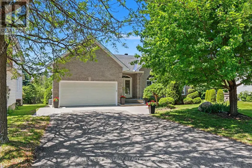 Detached at 17 WARNOCK COURT, Ottawa