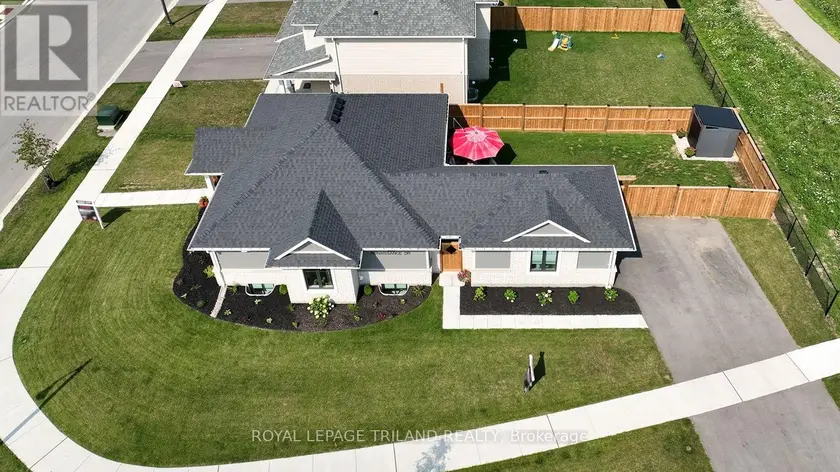 Detached at 138 RENAISSANCE DRIVE, St. Thomas