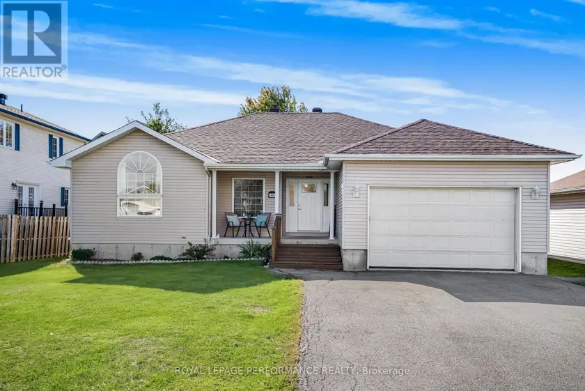 Detached at 40 LORI LANE, North Dundas
